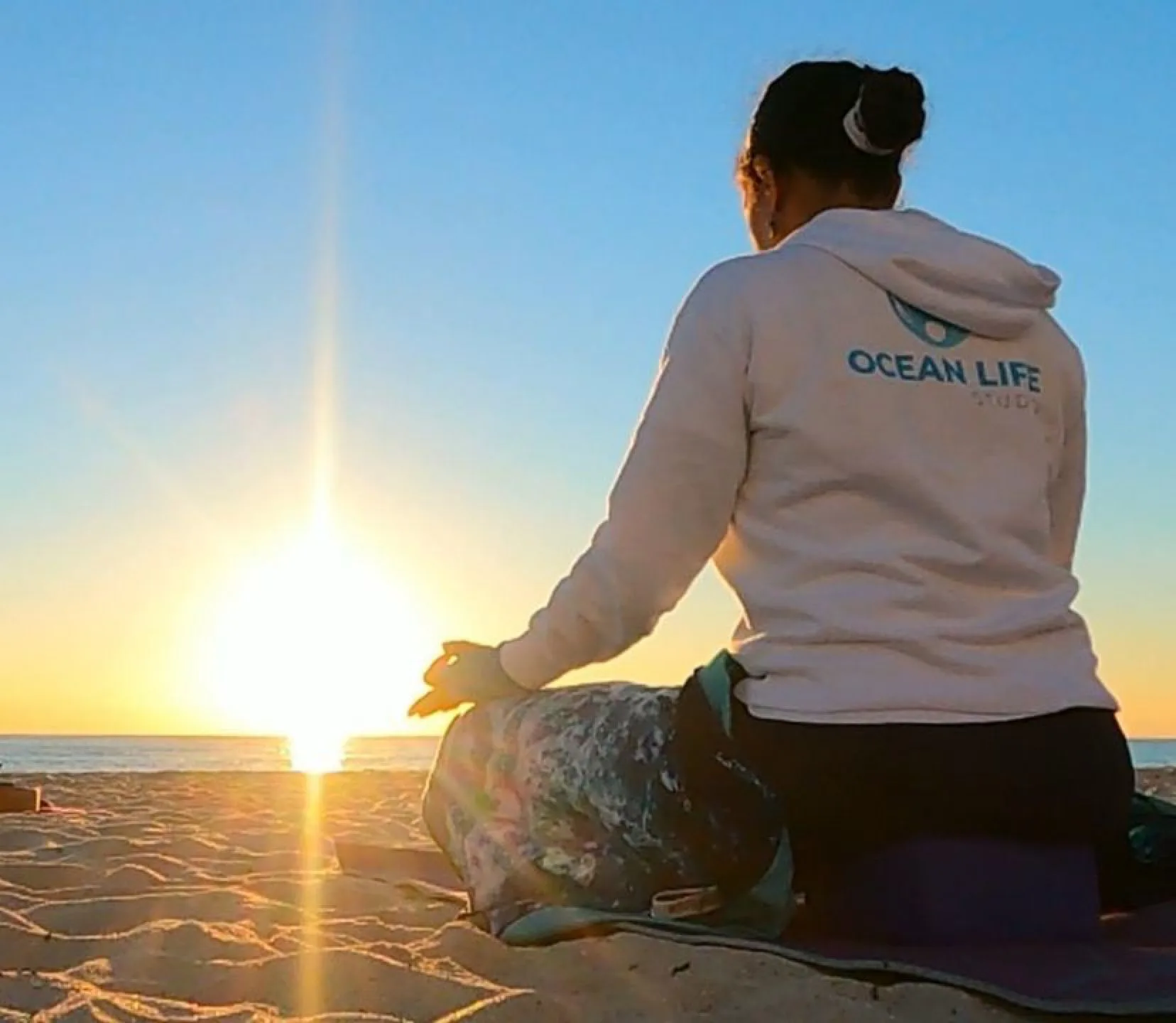Fitness Retreat Ocean Studio Life Sunrise Meditation